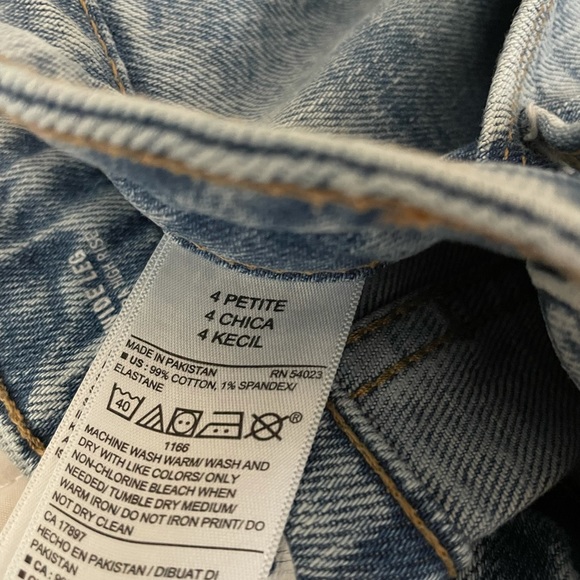 Old Navy Size 4P Wide-leg Jeans - Picture 2 of 3